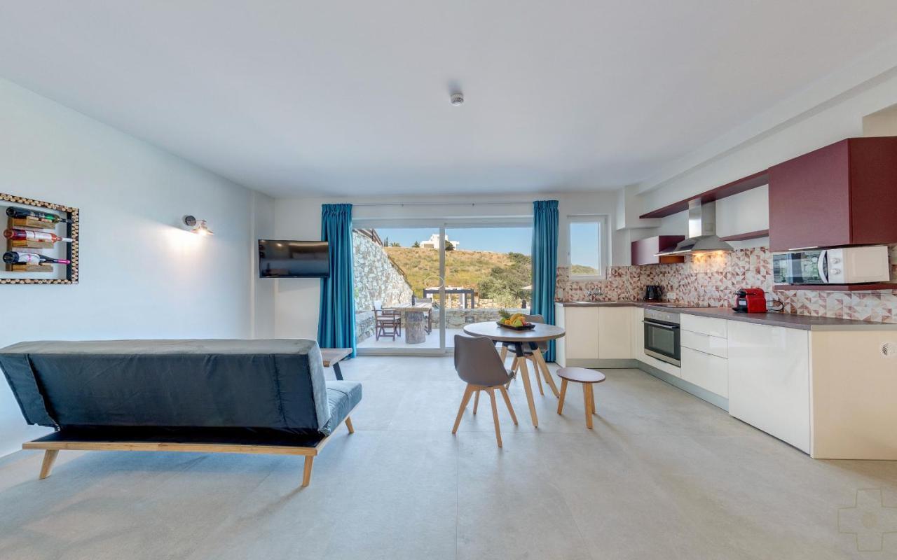 Spiros-Soula Thematic Suites Agia Pelagia  Bagian luar foto