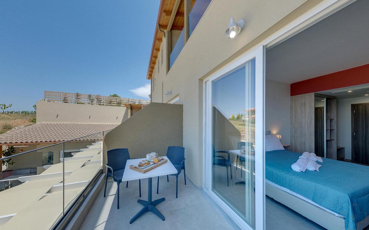 Spiros-Soula Thematic Suites Agia Pelagia  Bagian luar foto